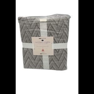Northern Nights 100% Cotton Printed Chevron Blanket Fl/Qn Gray